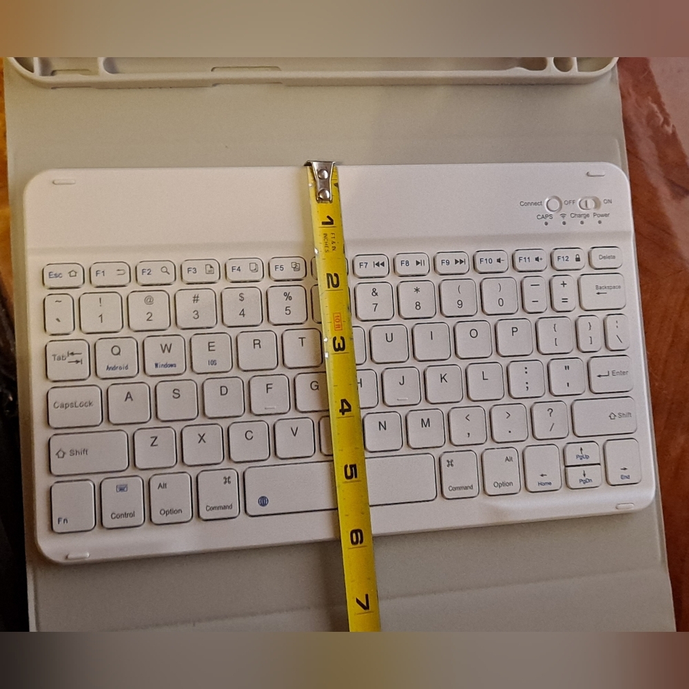 ⌨️ Wireless Keyboard Case - Picture 8 of 12